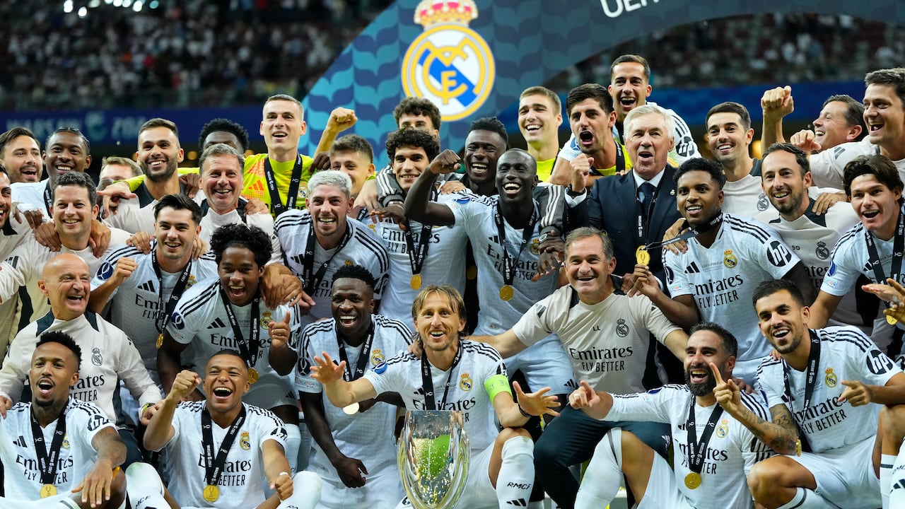 Carlo Ancelotti y Modric se van al mismo tiempo del Real Madrid
